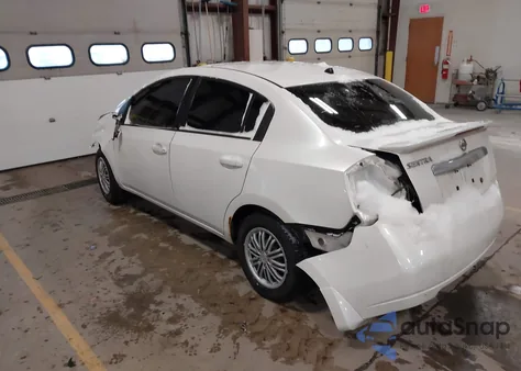 2011 Nissan Sentra 2.0 z USA, uszkodzony, nr VIN 3N1AB6AP1BL678875